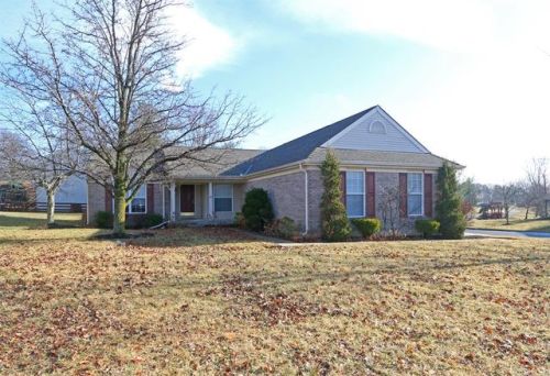 10068 Golden Pond Dr, Hamilton, KY 41091-8615