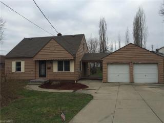 2525 Woodmere Ave, Akron, OH 44312-2410