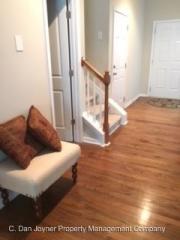 302 Hillsdale Dr, Greer SC  29650-4799 exterior