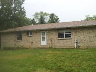 1922 Eaton Lewisburg Rd, Eaton, OH 45320-9757