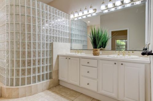 3874 Crescent Cove Pl, Tarpon Springs FL  34688-7708 exterior