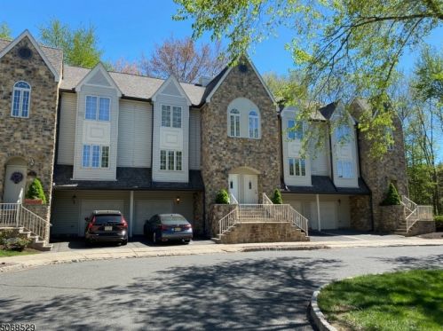 15 Starling Way, Berkeley Heights NJ  07922-1275 exterior