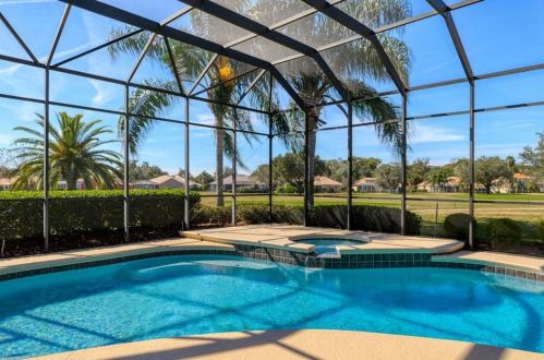 12713 Grand Traverse Dr, Dade City FL 33525-8230 exterior