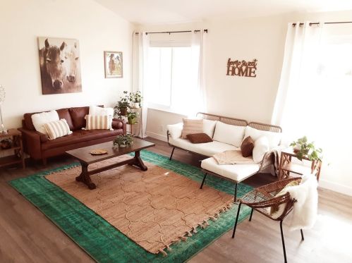 2128 Guerne Ave, Simi Valley CA  93063-2728 exterior