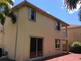 14989 22nd St, Miami, FL 33185-5803