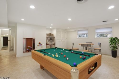 2080 Arrowwood Dr, Scotch Plains NJ 07076-4730 exterior