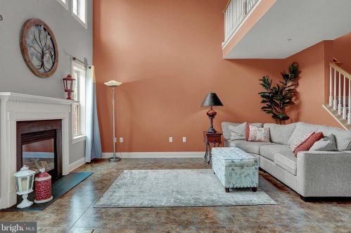 1838 Vista Dr, Navy Sup Dpt PA  17055-7040 exterior