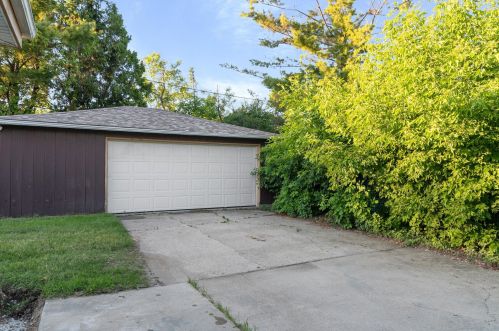 812 Abbott Ave, Milwaukee WI 53221-3005 exterior