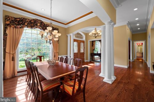 100 Deer Vly Ln, Wilmington DE  19807-1912 exterior