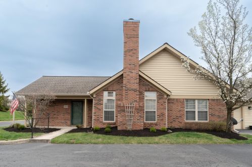 3204 Pine Manor Blvd, Darbydale, OH 43123-4848
