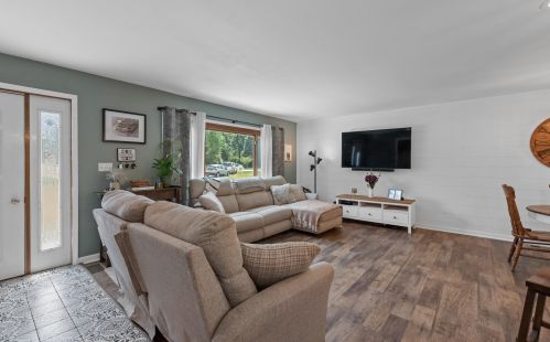 1443 Mount Ct, Hubertus WI  53033-9626 exterior