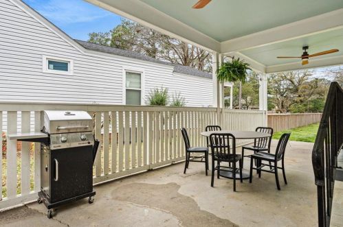 623 Wood St, Georgetown SC  29440-3327 exterior