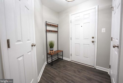 12771 Stone Lined Cir, Woodbridge, VA 22192-5583