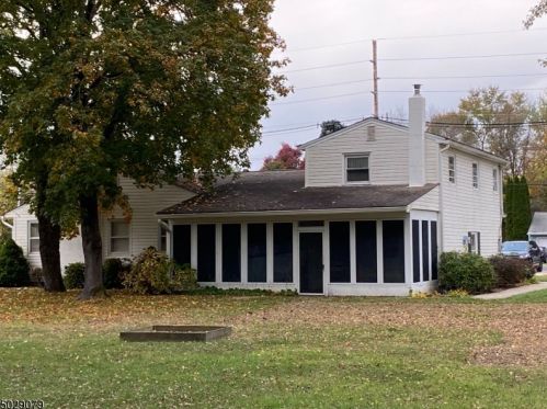 71 Comly Rd, Lincoln Park, NJ 07035-1236