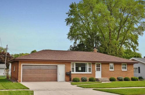561 11th St, Fond Du Lac, WI 54935-4707