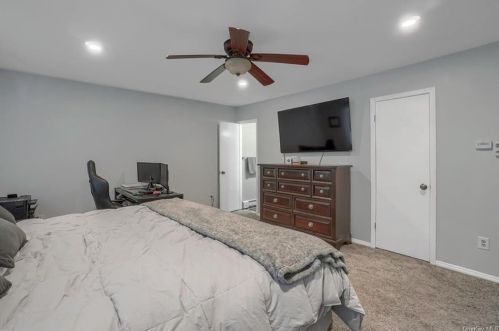 34 Larch Ct, Fishkill NY  12524-2626 exterior