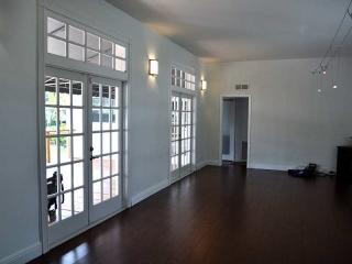 1255 Van Buren St, Hollywood FL  33019-1526 exterior