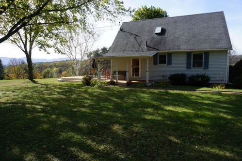 19 North Rd, Medusa, NY 12120-1906