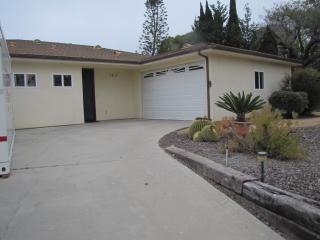 1211 Caren Rd, Vista, CA 92083-4710