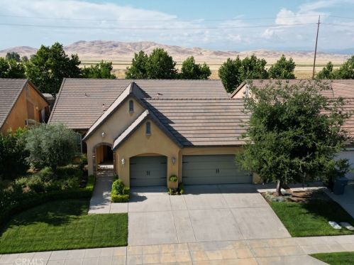 4153 Serena Ave, Clovis CA  93619-0511 exterior