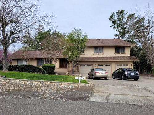 15930 Oakridge Rd, Morgan Hill, CA 95037-6828