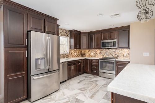 15 Grossman St, Huntington Station NY 11747-2905 exterior