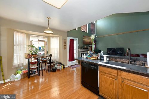 10 Birmingham Dr, Columbus NJ  08022-2342 exterior