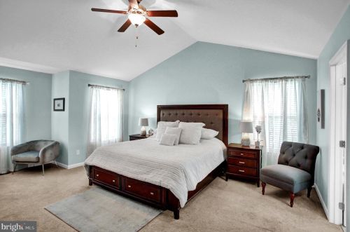 4 Ledgestone Dr, Siddonsburg PA  17019-9805 exterior