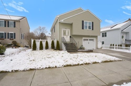 259 Cottage St, Woonsocket, RI 02895-5319