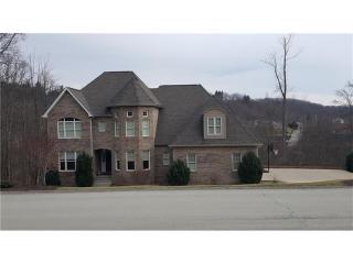 116 Woodhaven Dr, Jeannette, PA 15644-9645