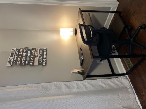 724 Joshua Ln, Lake Geneva WI  53147-4746 exterior