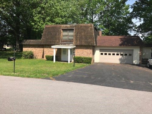 1338 Robinwood Dr, Benton, KY 42025-8606