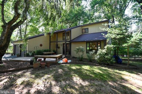 361 Brookwood Dr, Downingtown, PA 19335-1648