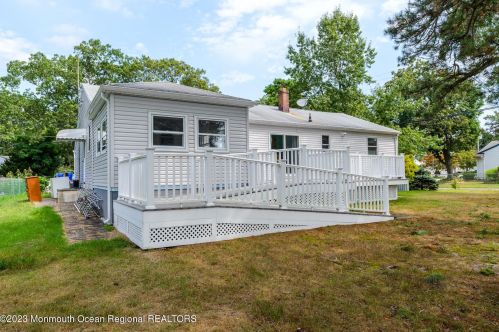 201 Midstreams Pl, Bricktown NJ 08724-3700 exterior