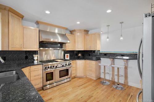 1635 Xavier St, Denver CO  80204-1025 exterior