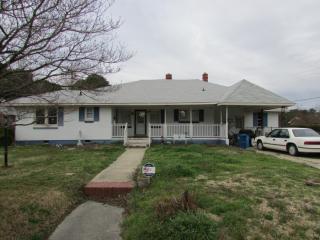 131 Starhill Ave, Fayetteville, NC 28303-5443