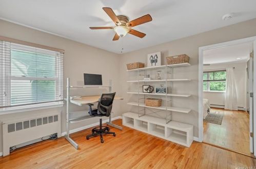 239 Davis Ave, White Plains NY  10605-3213 exterior