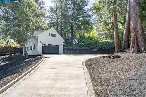 392 Moraga Way, Orinda CA  94563-3805 exterior