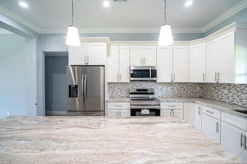 335 Saginaw Ave, Fort Pierce FL 34953-5993 exterior