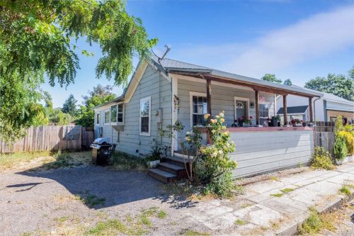 154 Wood St, Willits, CA 95490-3403