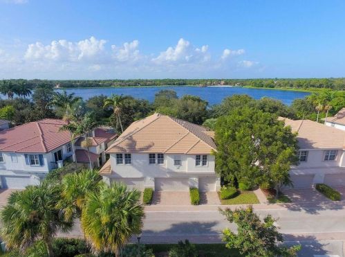 174 Evergrene Pkwy, West Palm Beach, FL 33410-1507