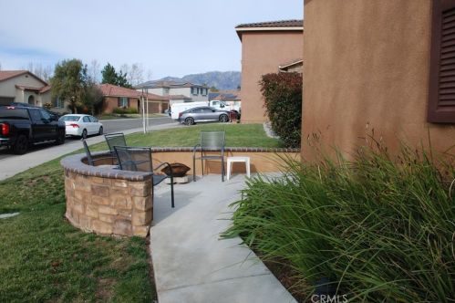 1210 Buttercup Way, Beaumont CA  92223-8480 exterior