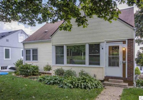 360 Leicester Ave, Duluth, MN 55803-2203