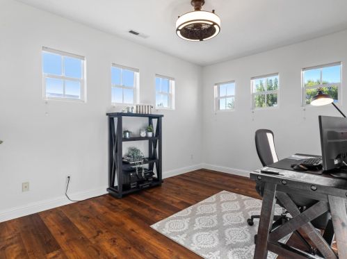 2075 Merlot Dr, Morgan Hill CA  95037-3883 exterior