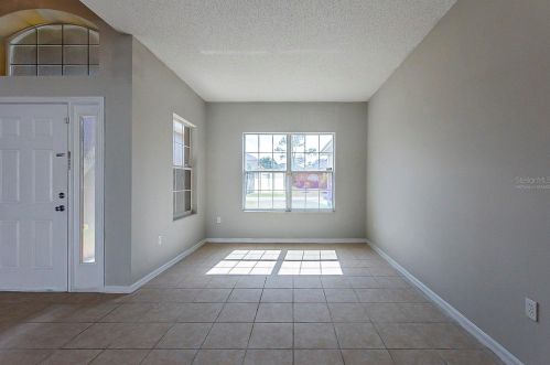 13 Inconnu Dr, Kissimmee FL  34759-4831 exterior