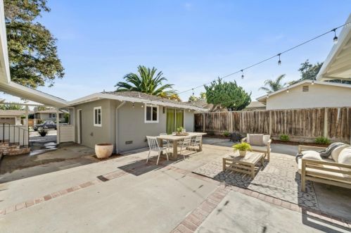 2020 Helena Way, Redwood City CA  94061-3311 exterior