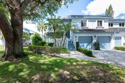 9761 Nickels Blvd, Boynton Beach, FL 33436-3950