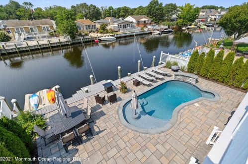 30 Topsail Rd, Bricktown NJ  08723-6743 exterior