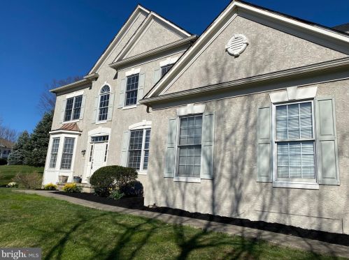 2123 Basswood Dr, Miquon PA 19444-2328 exterior