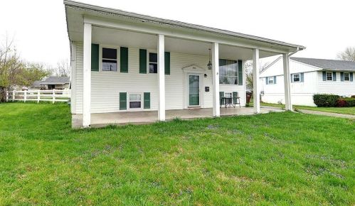 390 Sandy Ln, Franklin, OH 45005-2038